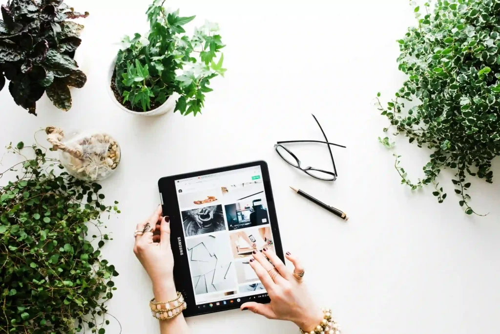 Smart Shopping Hacks: Utilize Tech for Better Deals